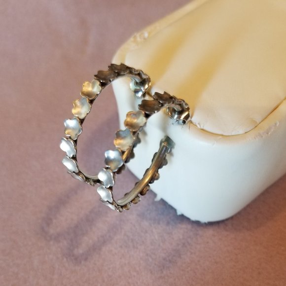 ME & RO Silver Flower Hoop Earrings - Picture 1 of 3